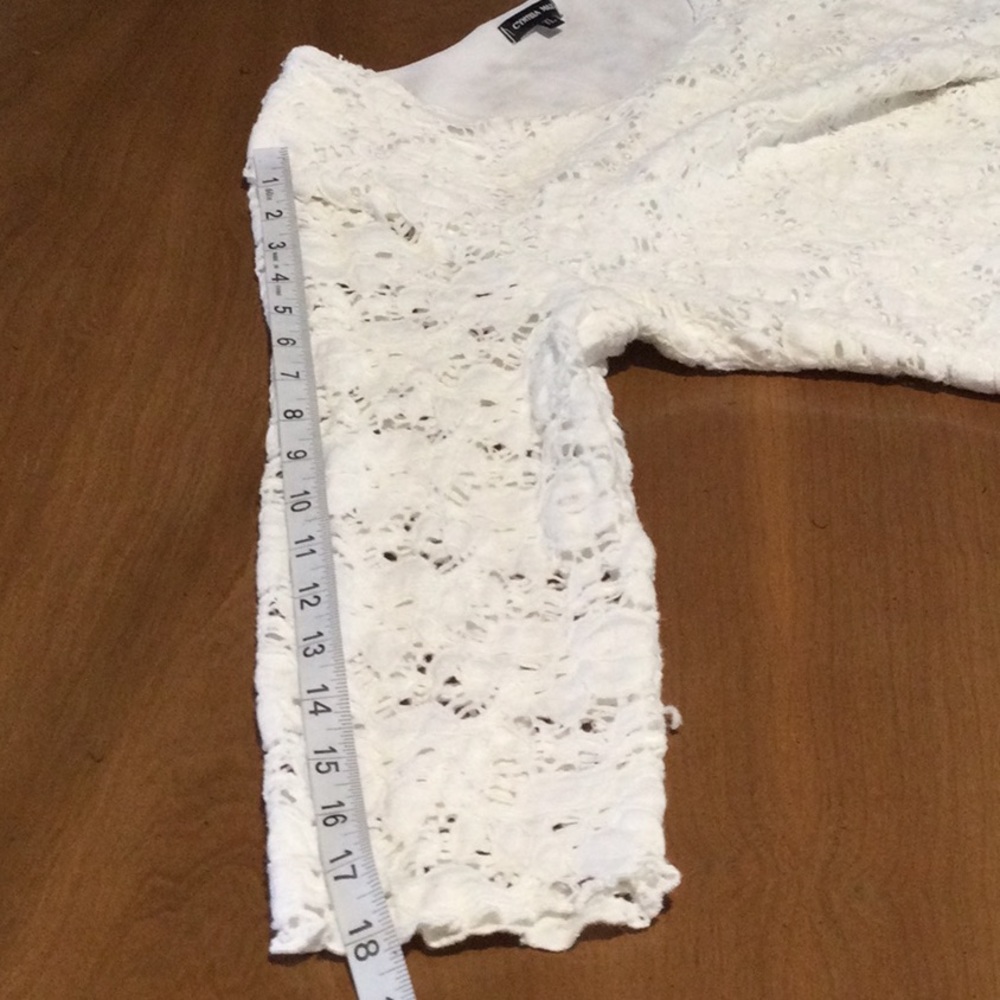 Cynthia Max White Lined Lace Overlay Blouse Size XL - Picture 15 of 16